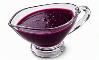Класичний вишневий соус до м'яса із сушеної вишні на червоному вині